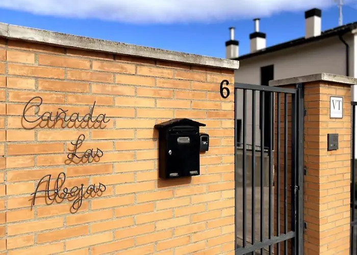 Holiday home Canada Abejas *